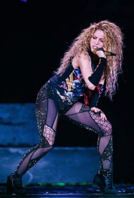 Shakira's El Dorado World Tour: A Spectacle of Latin Rhythms and Captivating Choreography!